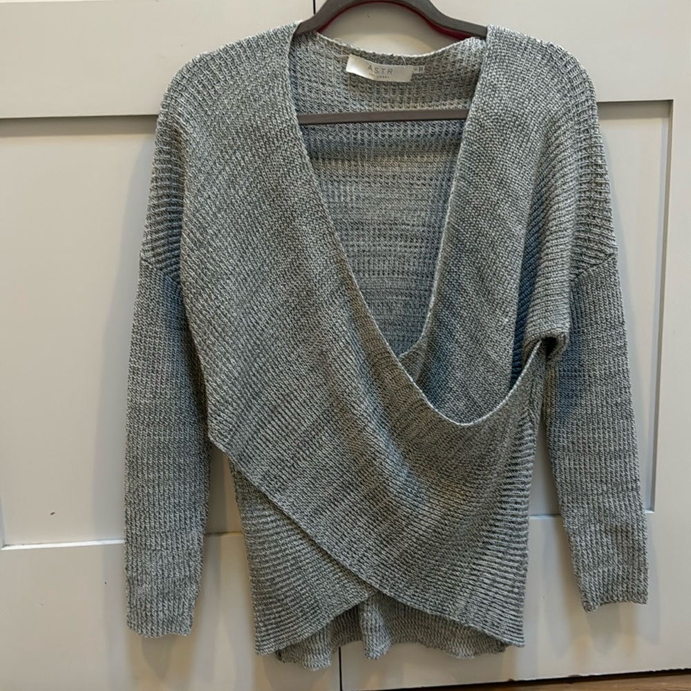 ASTR - Breastfeeding sweater - size small